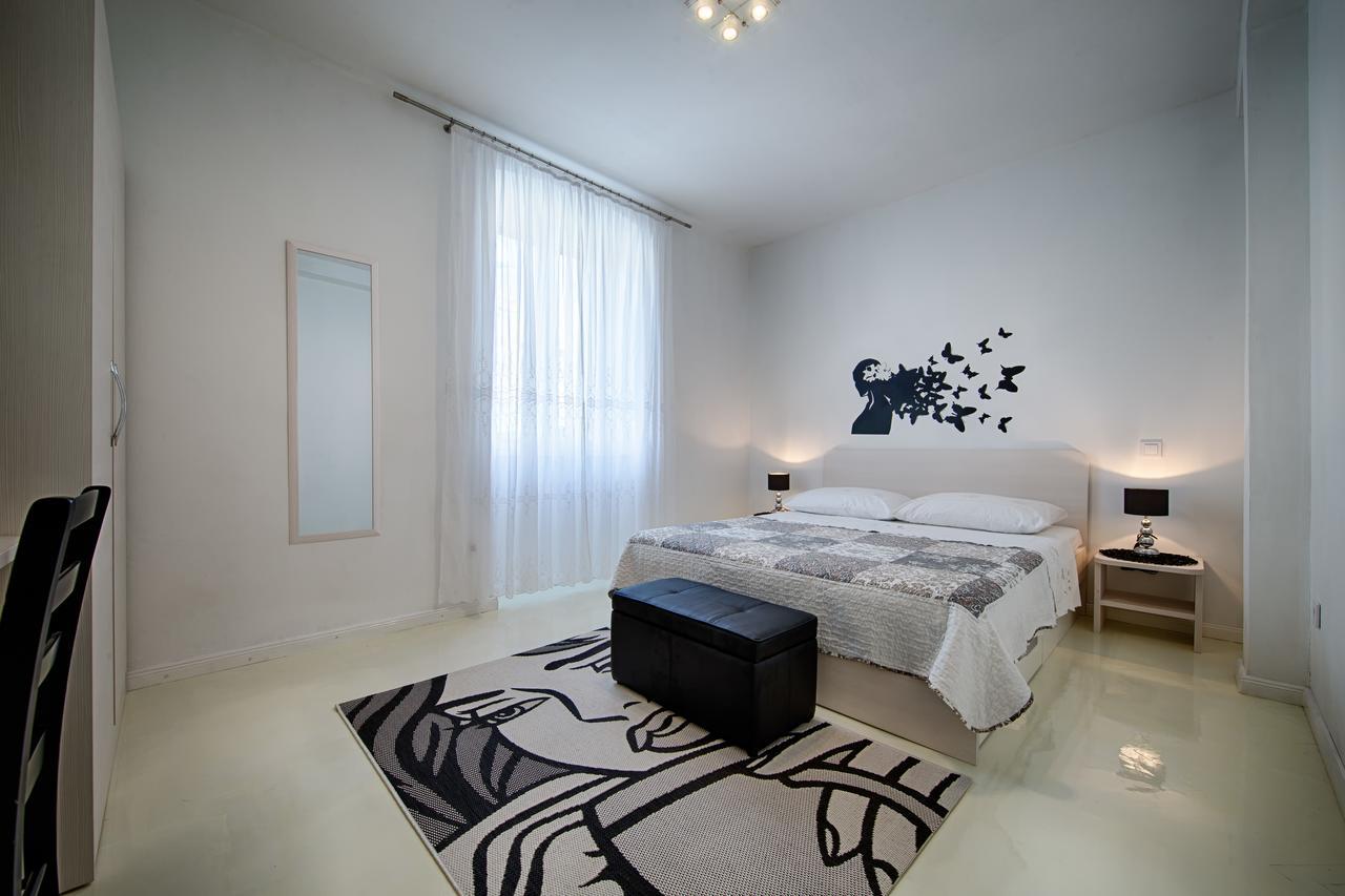 Apartment Jure Vis Exterior photo